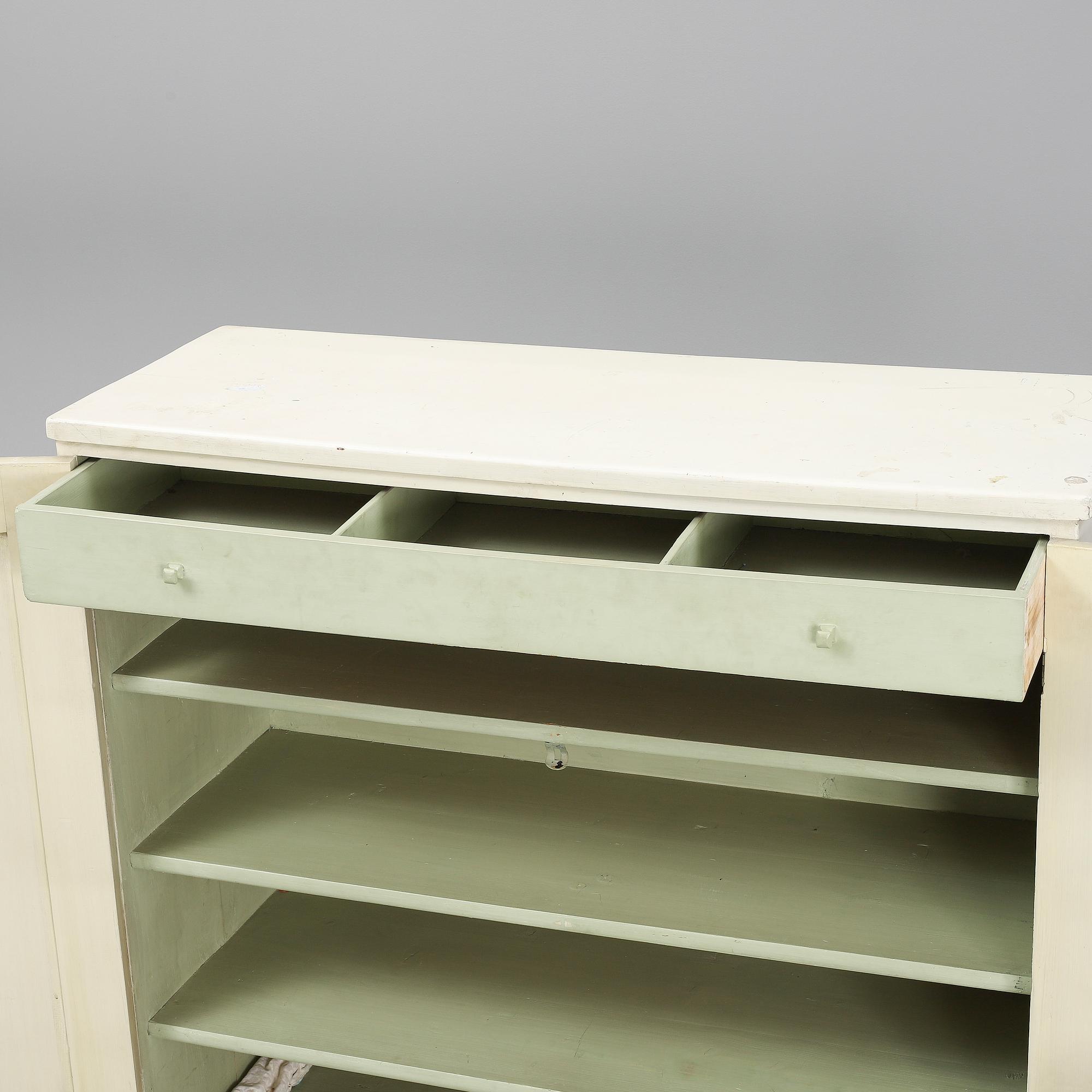 A painted Gustavian sideboard, early 19th Century.