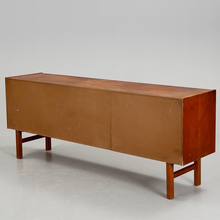 SIDEBOARD, "Arild", Nils Jonsson för Troeds, Bjärnum, 1960-70-tal.