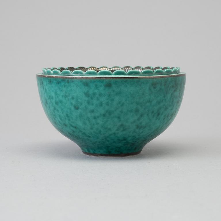 WILHELM KÅGE, an 'Argenta' stoneware bowl from Gustavsberg, 1954. Sample.