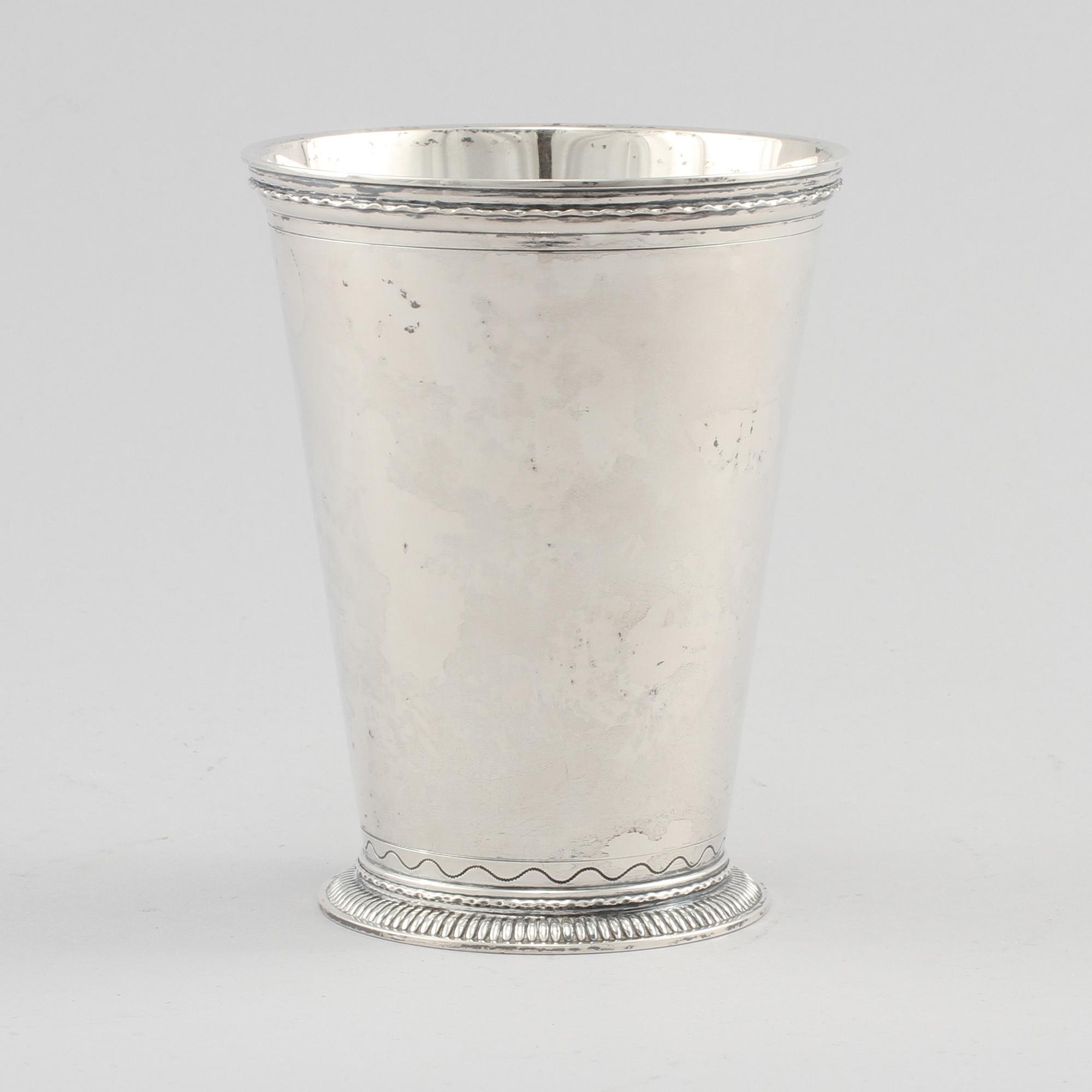 BÄGARE, silver, GAB, Stockholm, 1946. Vikt 270 g.