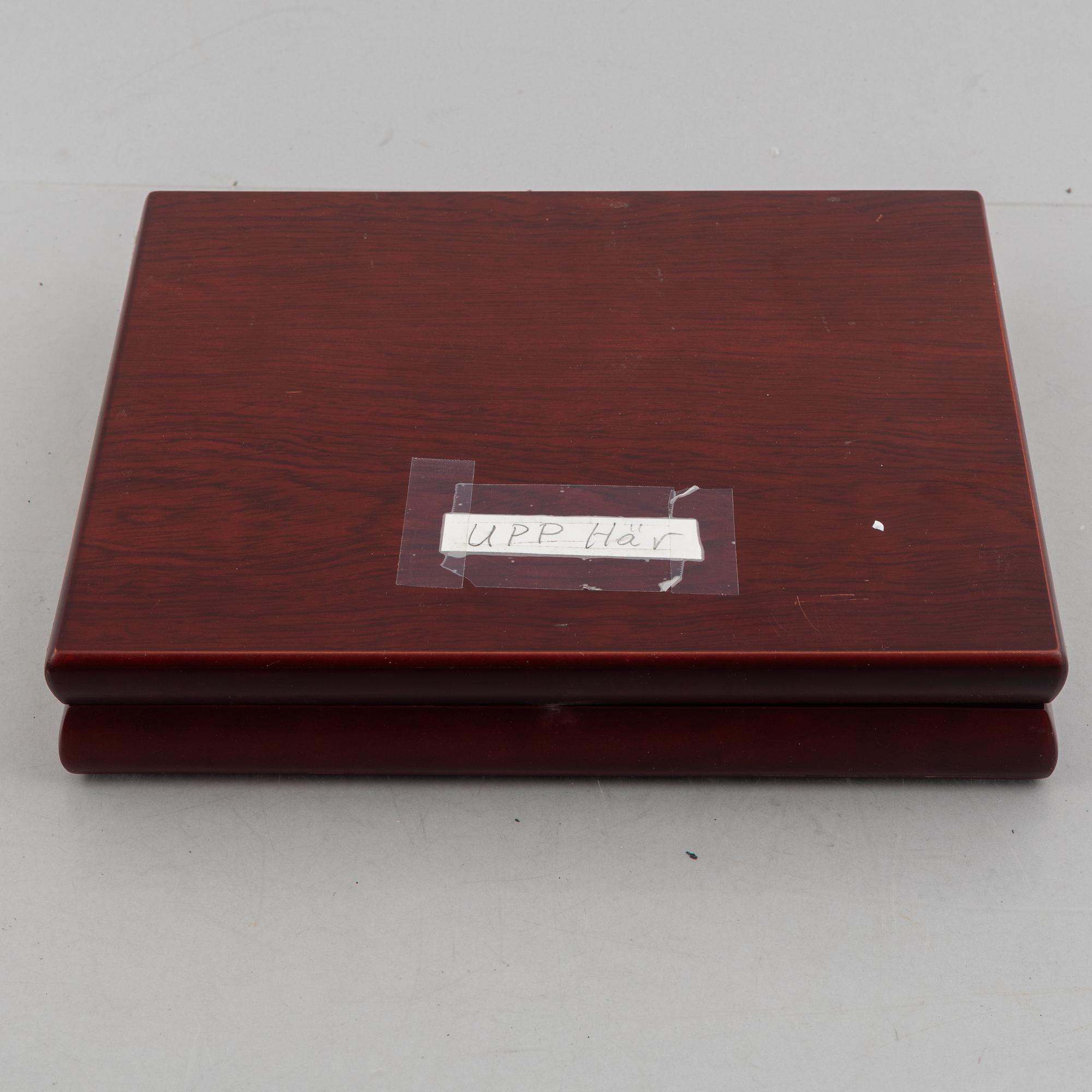 Astrid Lindgren, medaljer 11 st, finsilver, Moneta 2002.