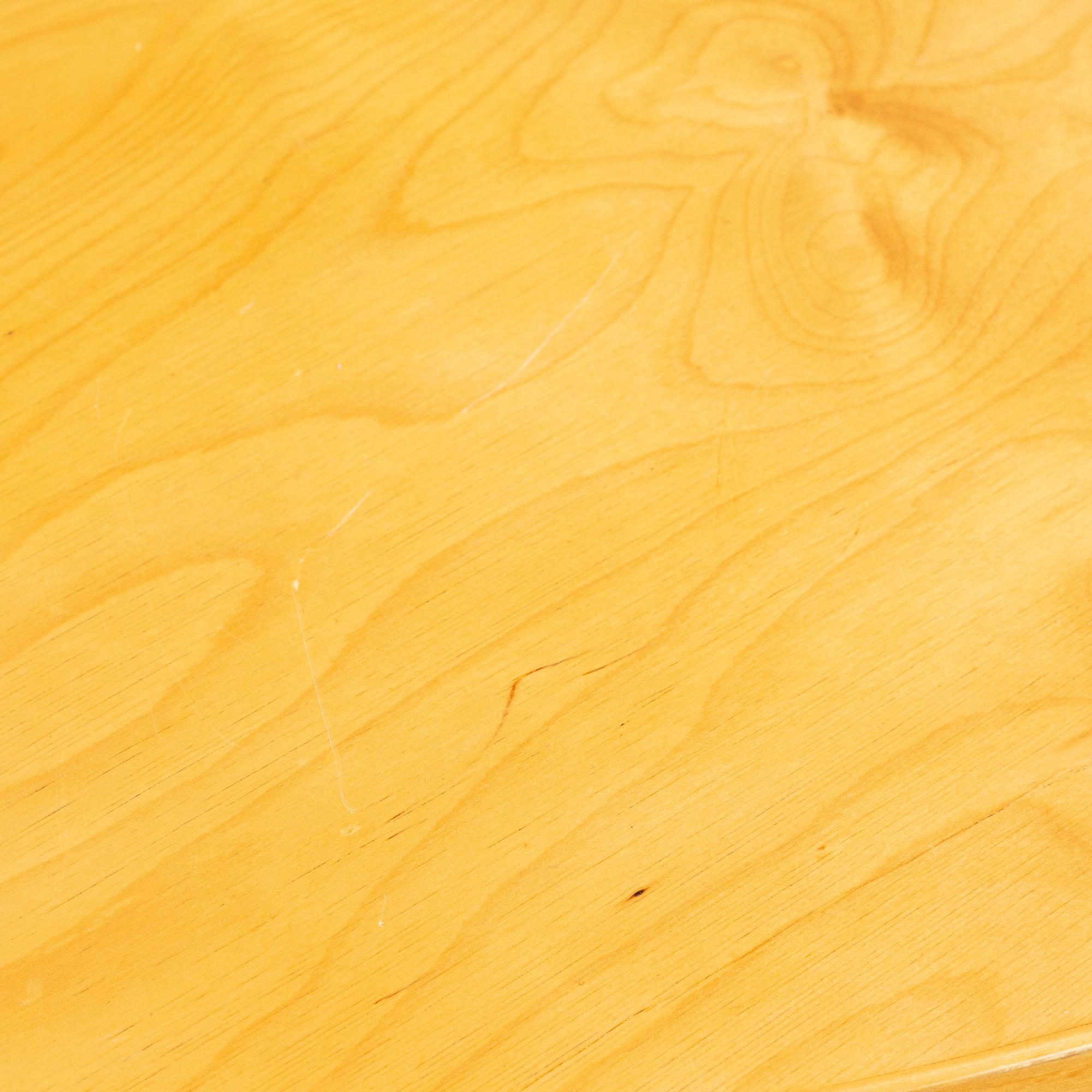 Alvar Aalto, a table model 91, O.Y. Huonekalu-ja Rakennustyötehdas A.B., Finland 1940s-50s.