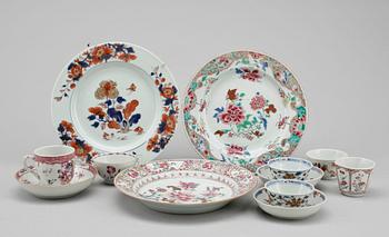 PARTI PORSLIN 12 delar, orientaliskt/europeisk, 1700 resp 1800-tal.