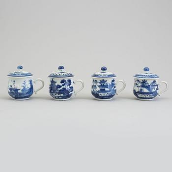 Four blue and white custard cups with covers, Qingdynasty, Qianlong (1736-95).