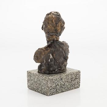 Erkki Mykrä, Bust of a Woman.