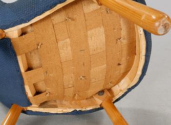 A chair attributed to Philip Arctander, model "Clam Chair" or "Muslinge", 1940s/50s.