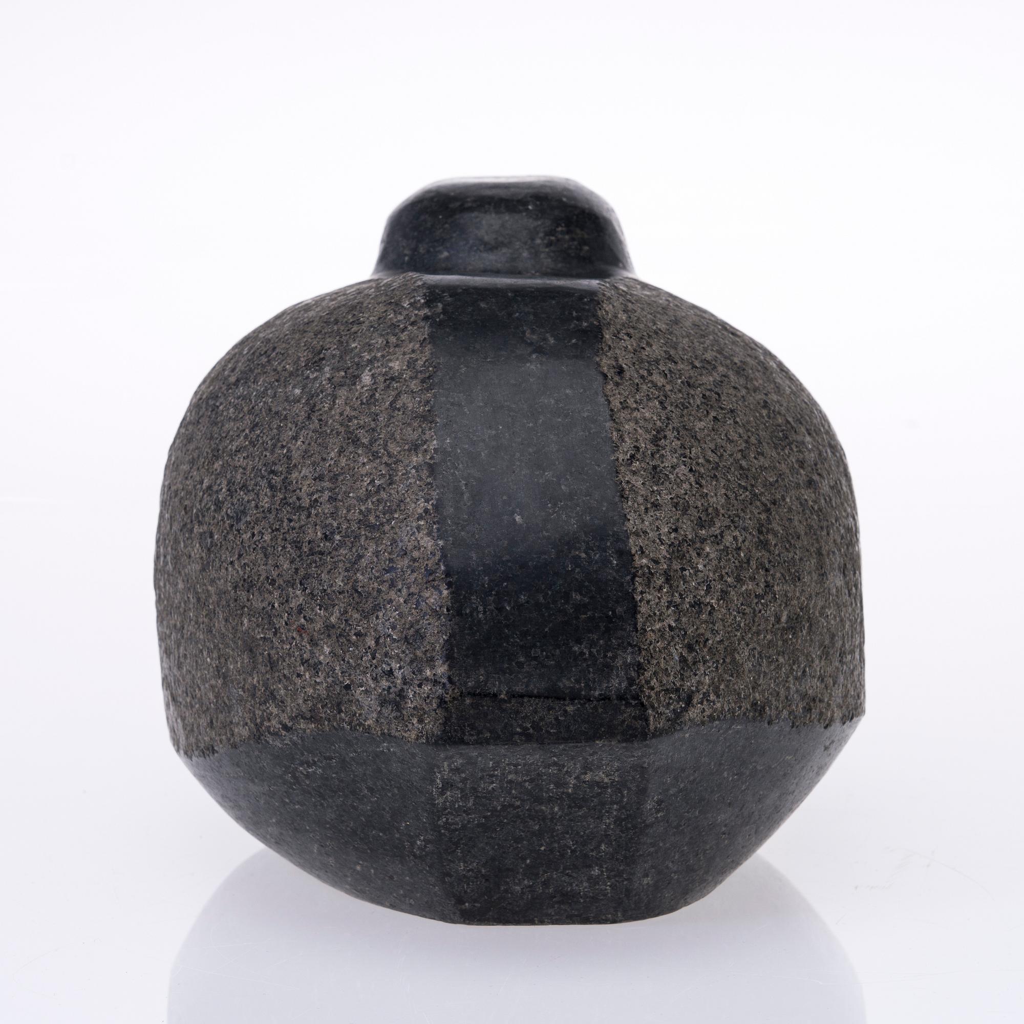 JUHANI SAKSA, skulptur, sten, monogramsignerad J.S. -86.