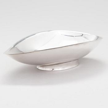 TAPIO WIRKKALA, A silver bowl, marked TW, Kultakeskus, Hämeenlinna, Finland 1963.