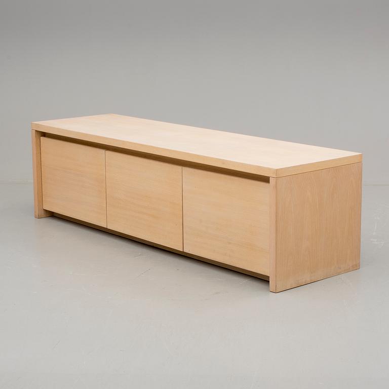 BÄNK, Formgiven av Claesson, Koivisto, Rune, 2000-tal.