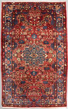 A probably Bakhtiari rug,  260 x 167 cm.