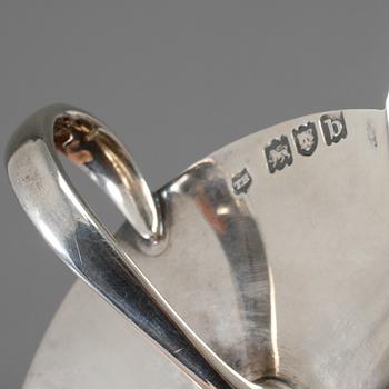 PARTI SILVER, 3 delar, delvis låghaltigt, 1800- och 1900-tal, vikt 343 g.