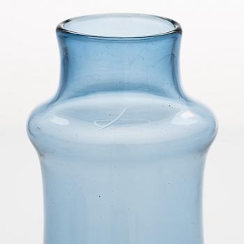 Kaj Franck, a carafe signed K. Franck Nuutajärvi Notfjö -63.