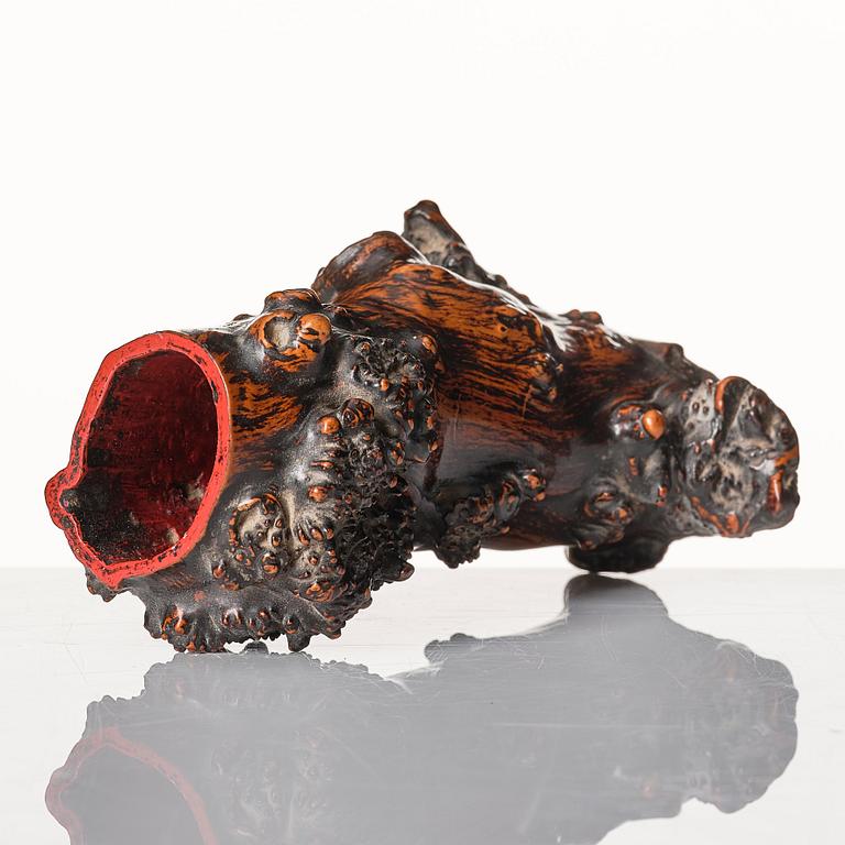 A root brush pot, Qing dynasty.