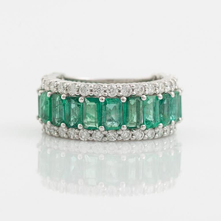 Emerald and brilliant cut diamond ring.