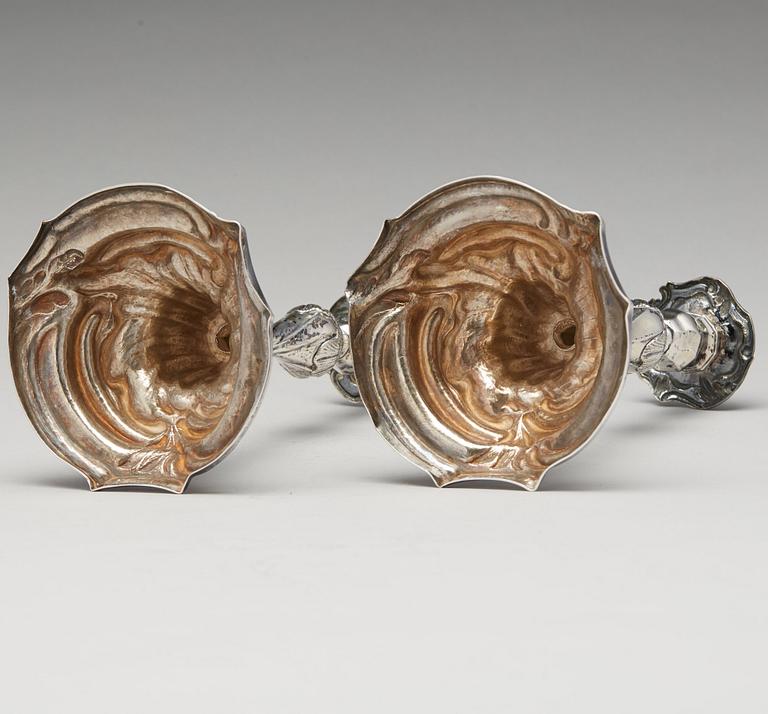 Carl Fahlberg, ljusstakar, ett par, silver, Uppsala 1765. Rokoko.