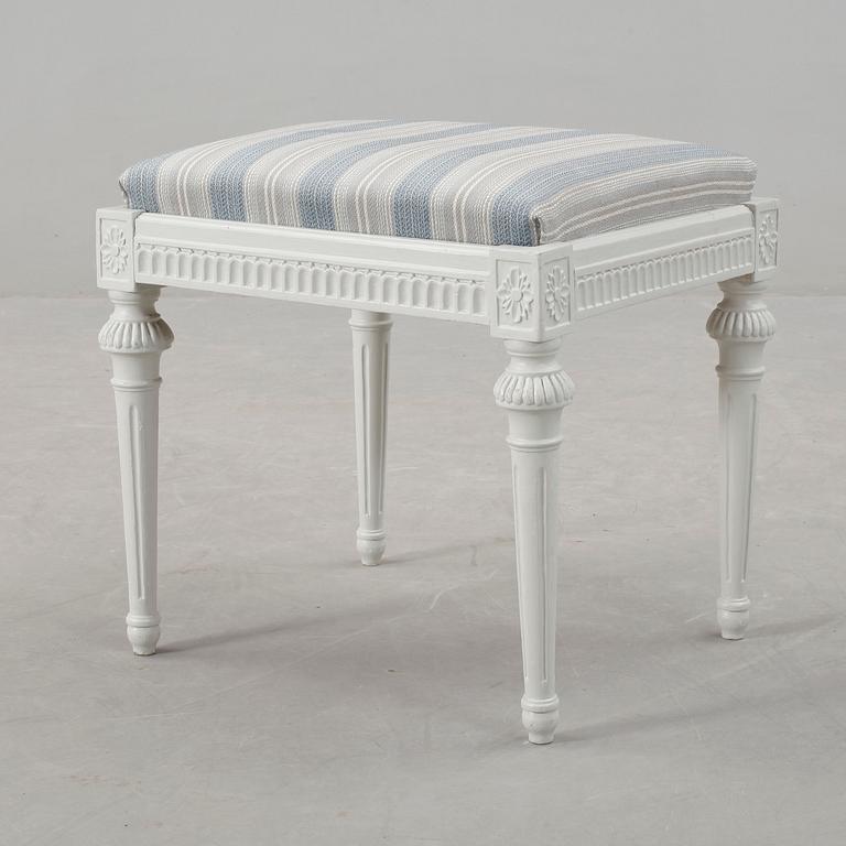 TABURETT, Gustaviansk, 1700-talets andra hälft.