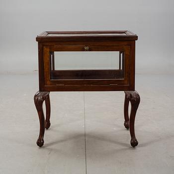 MONTERSKÅP, mahogny, 1900-talets början.