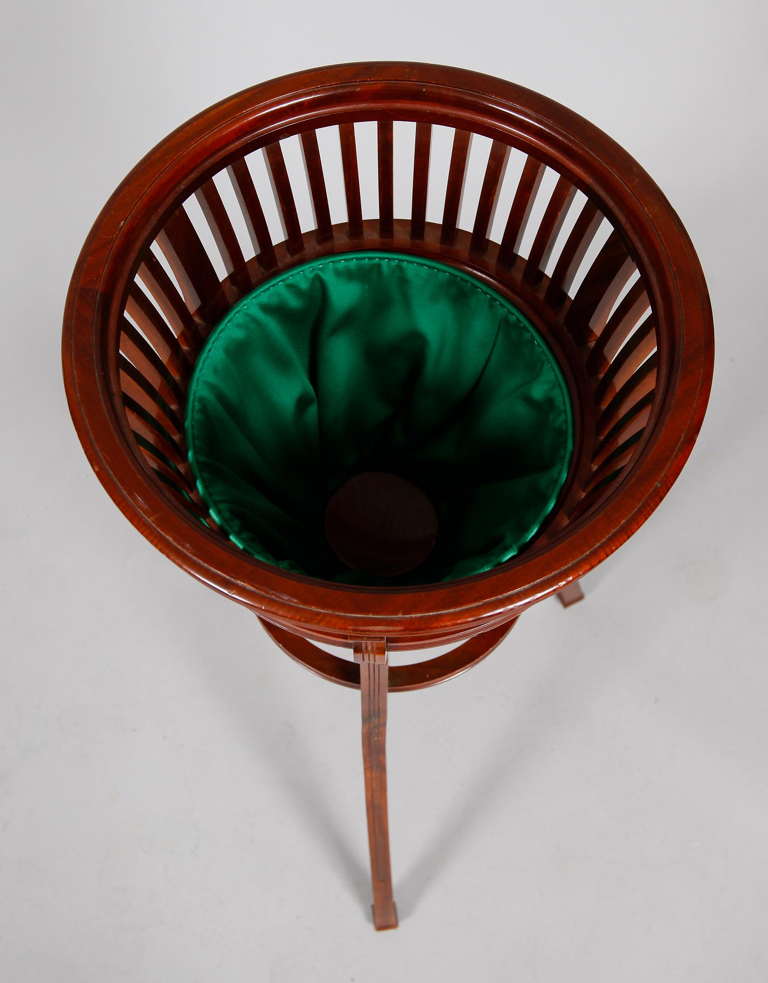 SYBARON, England, 1900-talets andra hälft.