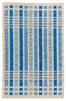 226. Irma Kronlund, a carpet, flat weave, ca 223 x 148 cm, signed KLH IK (Kronobergs Läns Hemslöjd).