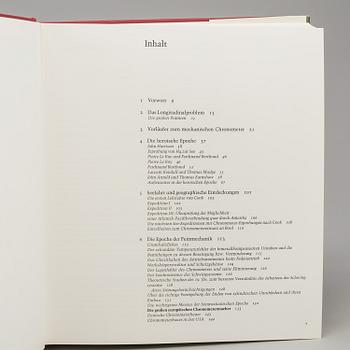 A set of 5 watch books.