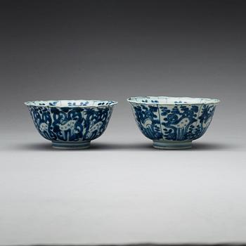 Two blue and white bowls, Ming dynasty, Wanli (1573-1612).