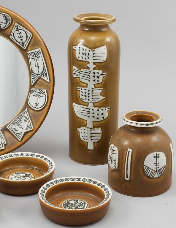 VASER, SPEGEL, CIGARETTBÄRARE och ASKFAT, 8 delar, ur serien "Thalia", produktionsår 1960-1969.