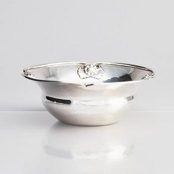 Georg Jensen, an 830/1000 silver bowl, Copenhagen 1918, Swedish importmarks GAB F, design nr 25.