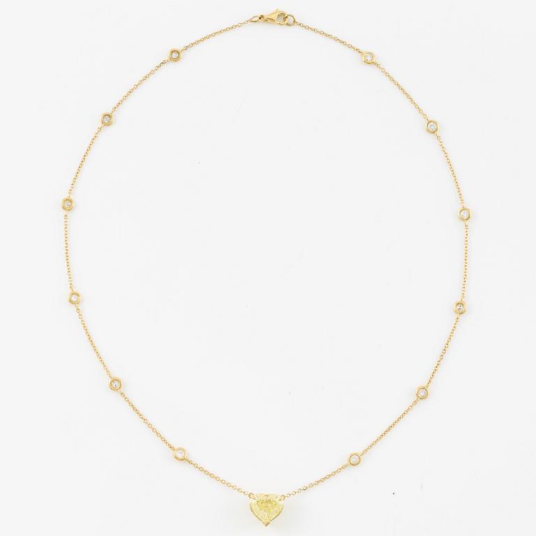 A necklace in 18K gold with a heart-shaped yellow brilliant-cut diamond 4.00 ct Fancy Yellow si1.