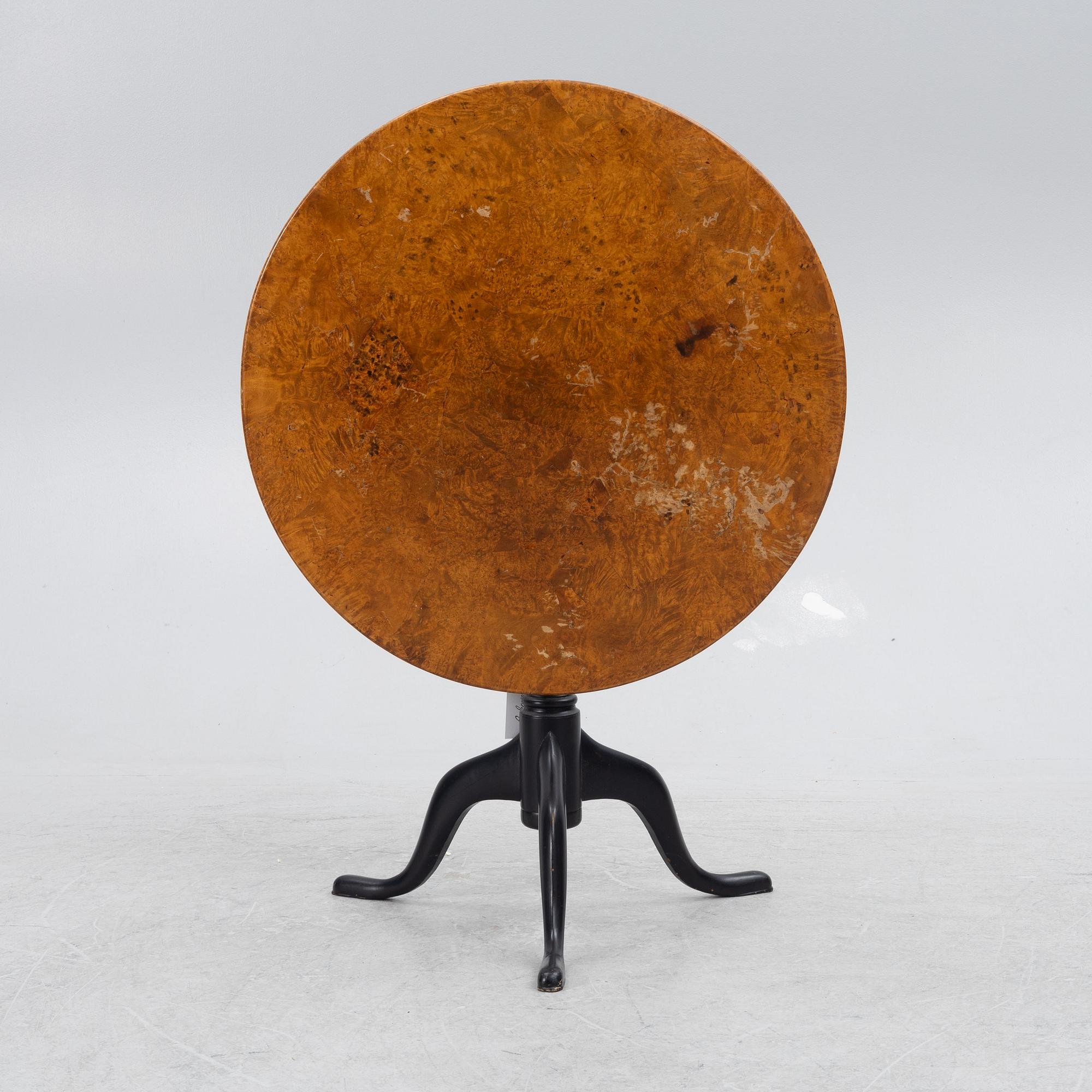 Jacob Sjölin, drop-leaf table, (master in Köping and Kungsör 1767-85).