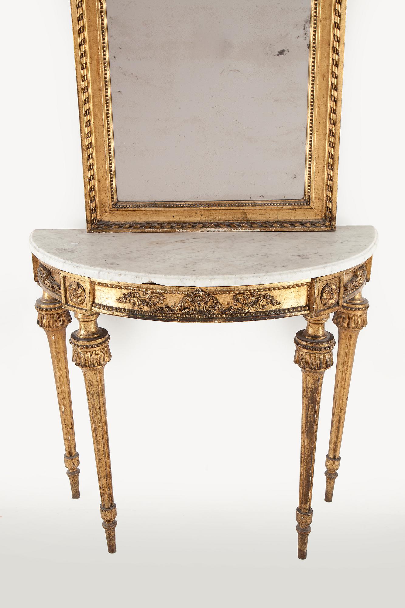 SPEGEL MED KONSOLBORD. Gustaviansk, 1700-talets slut.