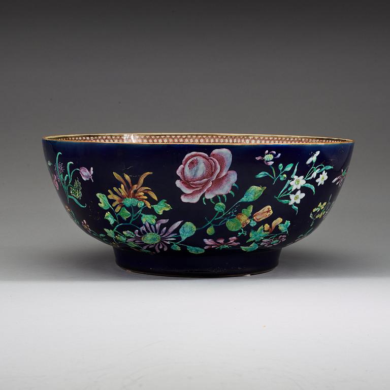 A large famille rose punch bowl, Qing dynasty, Qianlong (1736-95).