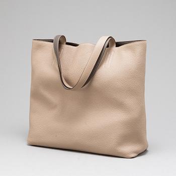 HERMÈS, a 'Double Sens 45' tote bag.
