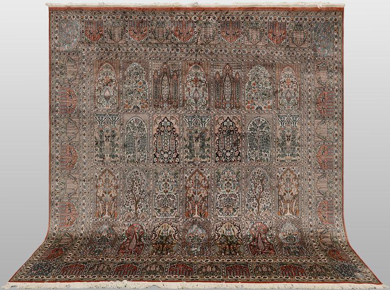 Matta, Silke Kashmir, 245 x 242 cm.