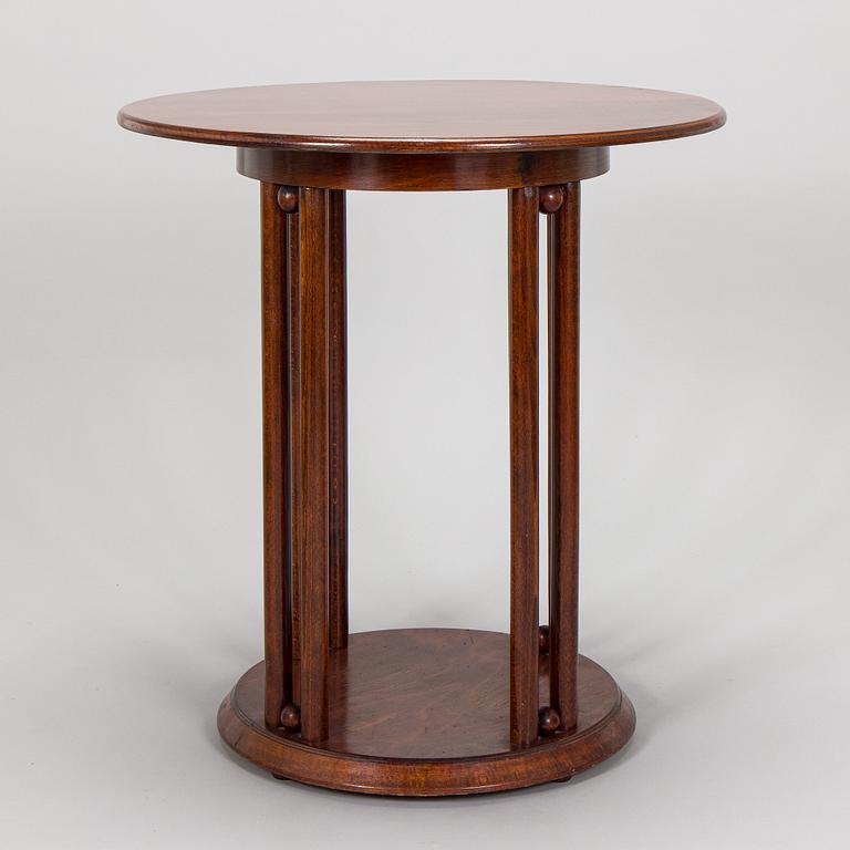 Josef Hoffmann, Kalusto, 8 osaa, Jacob & Josef Kohn, Wien, Itävalta. Noin 1910.