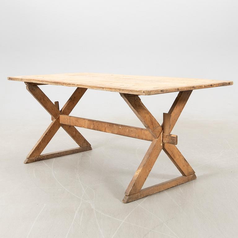 Table, first half of the 20th century.