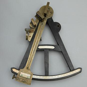 SEXTANT i SCHATULL, Smith & Hind, England. Omkring 1900.