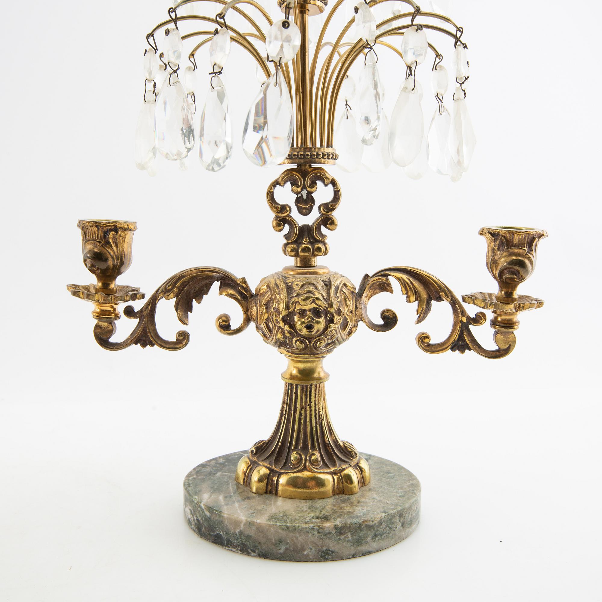 Bordslystrar ett par Rokoko-stil 1900-talets första hälft.