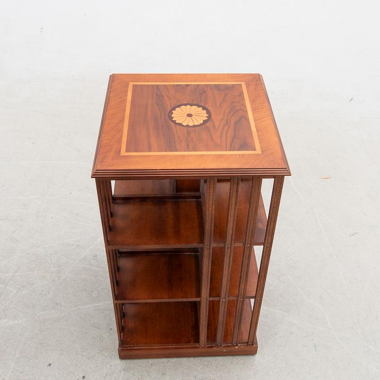 Book carousel, mahogany, 20th century.