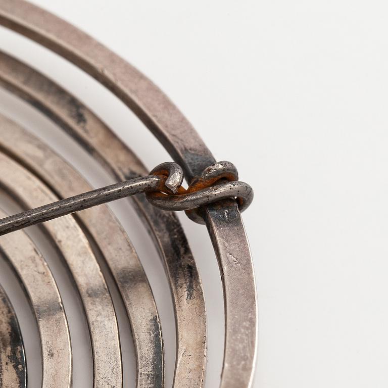 Alexander Calder, brosch, 1940-tal.