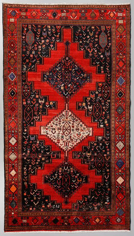 MATTA, Senneh, sent 1900-tal, ca 275x155 cm.