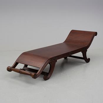 SCHÄSLONG/ DAGBÄDD, empirestil, 1920-tal.