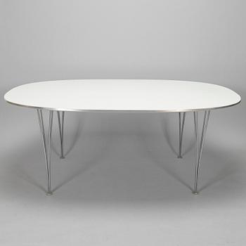 Bruno Mathsson & Piet Hein, ruokapöytä, "Superellips", Fritz Hansen, Tanska. 1996.