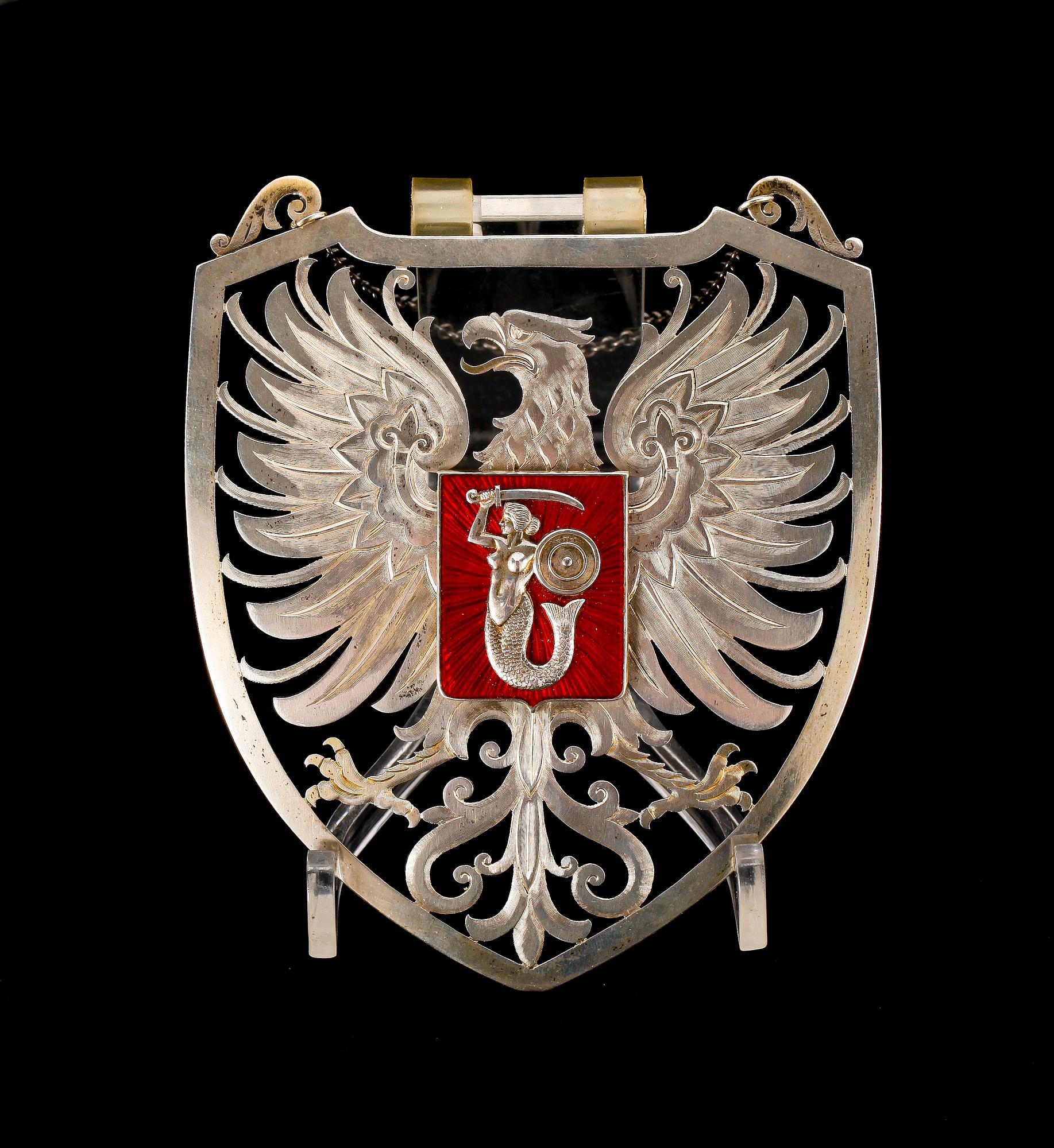 FLASKBRICKA, silver och emalj, Polen, 1900-talets första hälft.