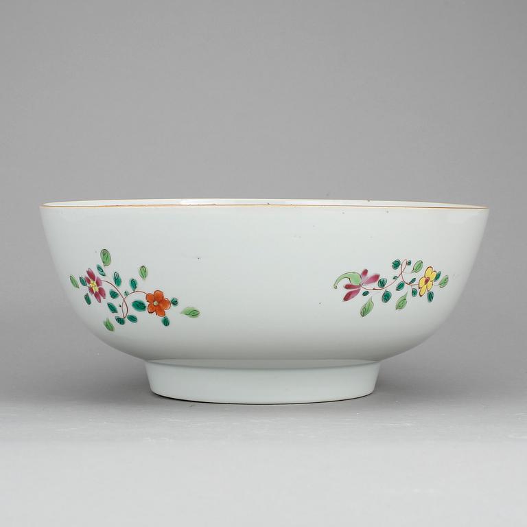 BÅLSKÅL, porslin, Kina, Qianlong 1736-95.