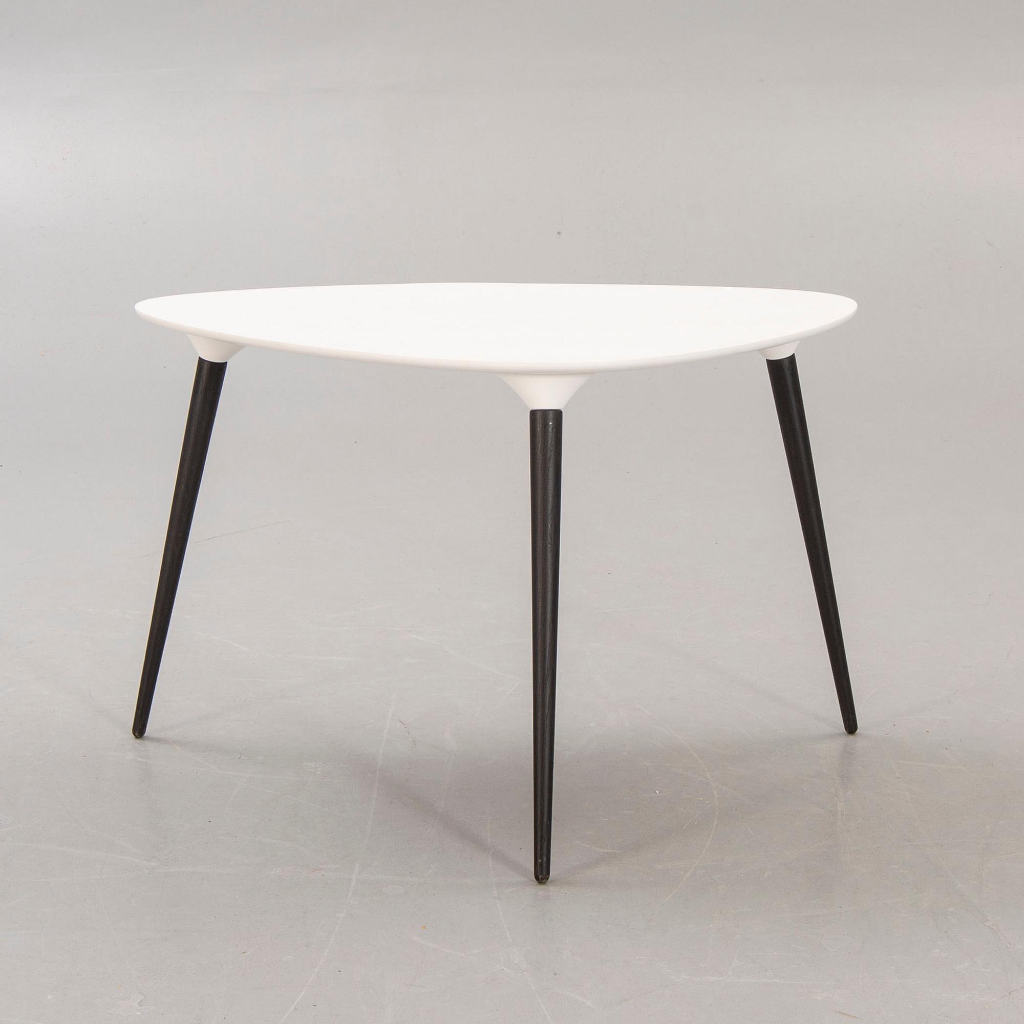 Thomas Pedersen, a laminate "Icicle 1230" coffee table for Fredericia furniture Denmark.