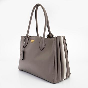 Prada, a 'City Bibliothèque Tote' bag.