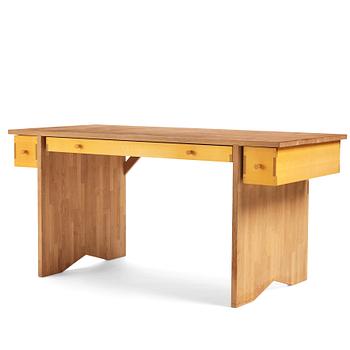 91. Lars Stensö, a "Singer" desk, "Woodstockholm", Sweden, ca 2015.