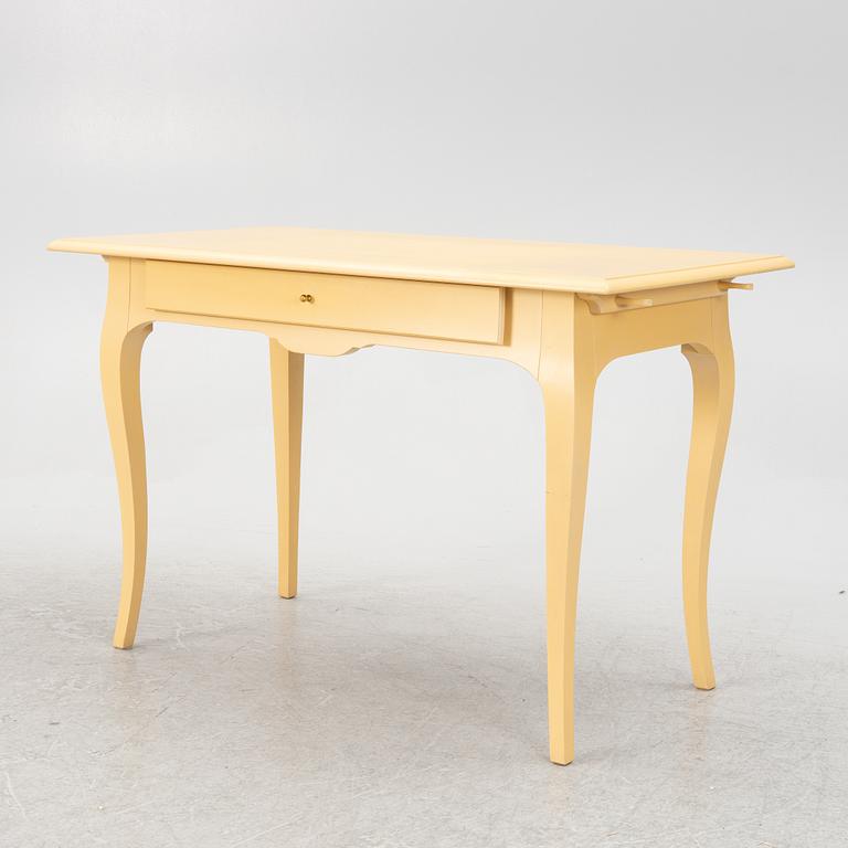 Skrivbord, "Österbybruk" ur Ikeas 1700-tals serie, 1990-tal.