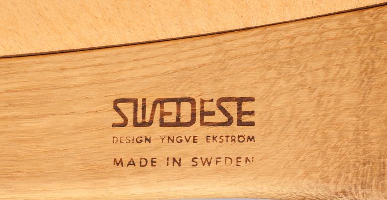 FOTPALLAR, 2 st. B.la Yngve Ekström för Swedese.