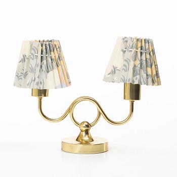 Josef Frank, Bordslampa, modell 2483, Firma Svenskt Tenn.